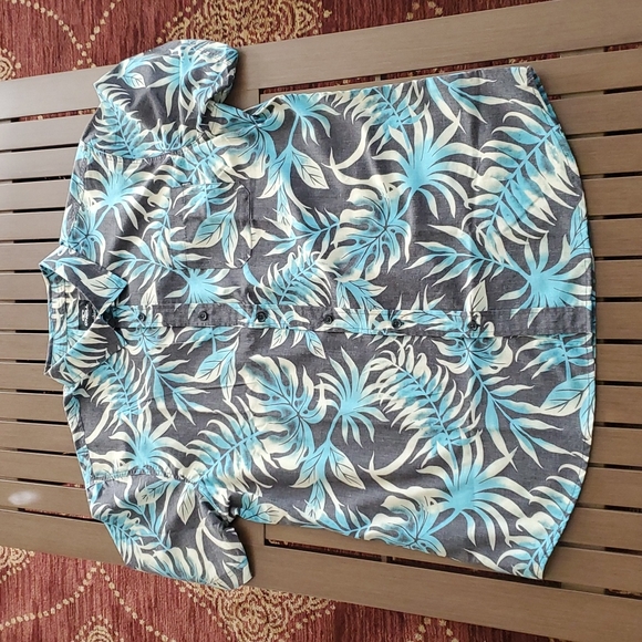 O'Neill Other - Oneill buttonup NWT